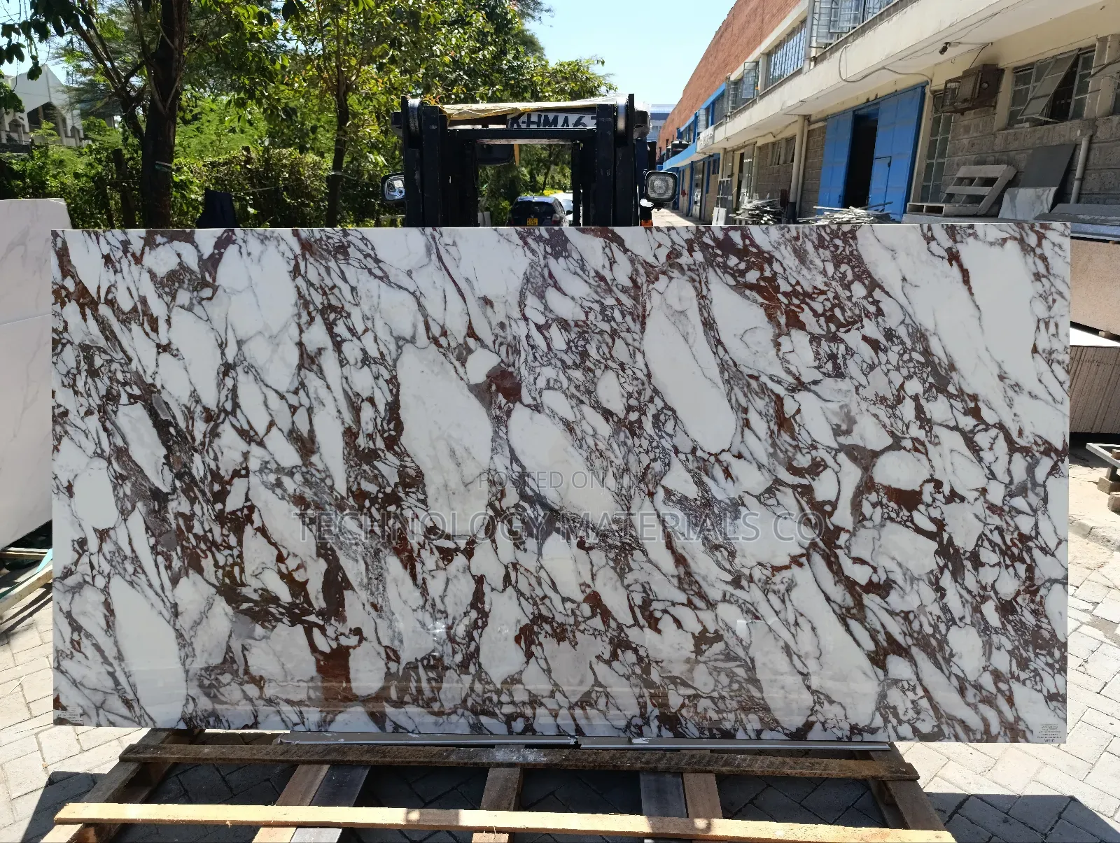 Calacatta Viola Sintered Stone(126 Inch * 63 Inch * 12mm)