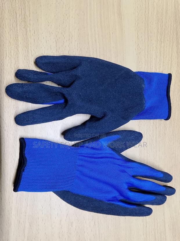 Tactile Grip Gloves