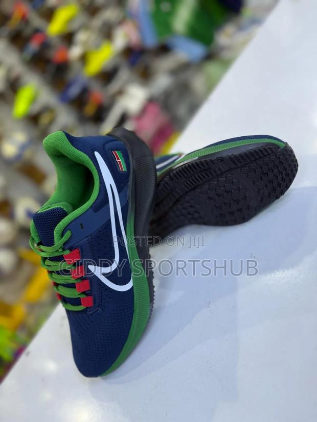 Sport Shoes Kenya Design - thumbnail 3