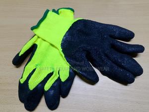 Textured Surface Gloves - thumbnail 2