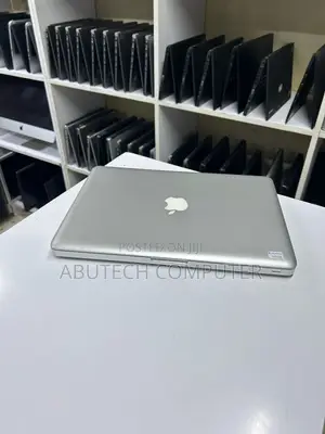 Laptop Apple MacBook 4GB Intel Core 2 Duo SSD 256GB