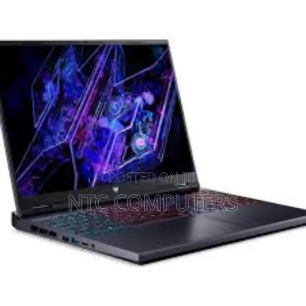 New Laptop Acer Predator Helios 16 16GB Intel Core Ultra 9 SSD 1T