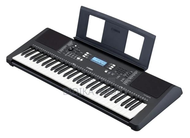 Brand New PSR E383 Yamaha Keyboard - main view
