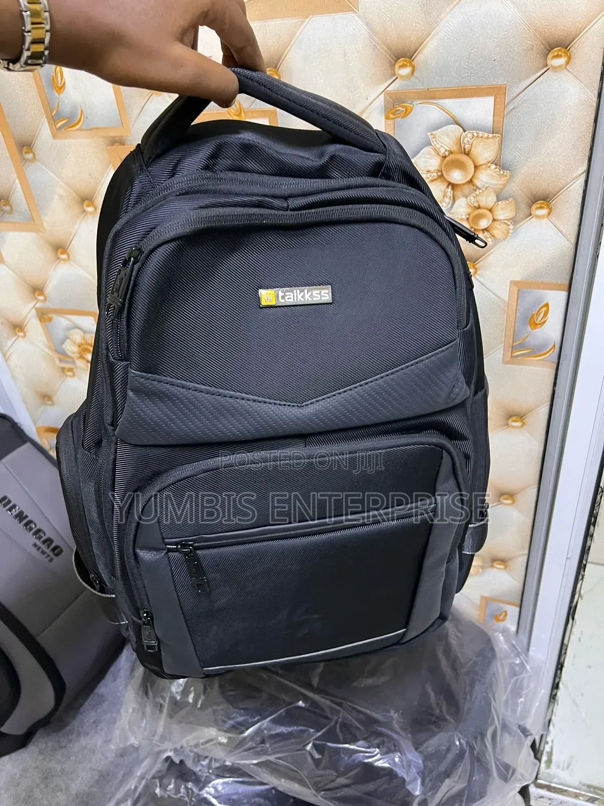 QUALITY Business/Laptop Multi Pockets Strong Backpacks