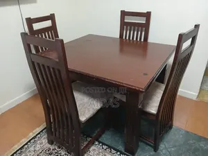 4 Seater Dinning Table Set