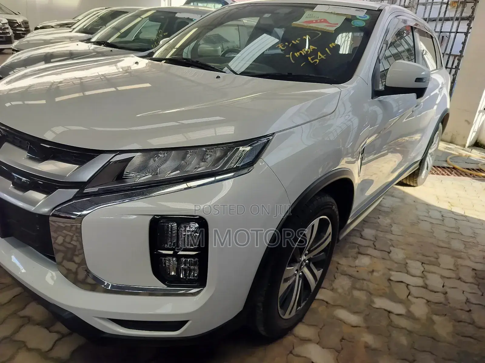 Mitsubishi RVR 2019 White