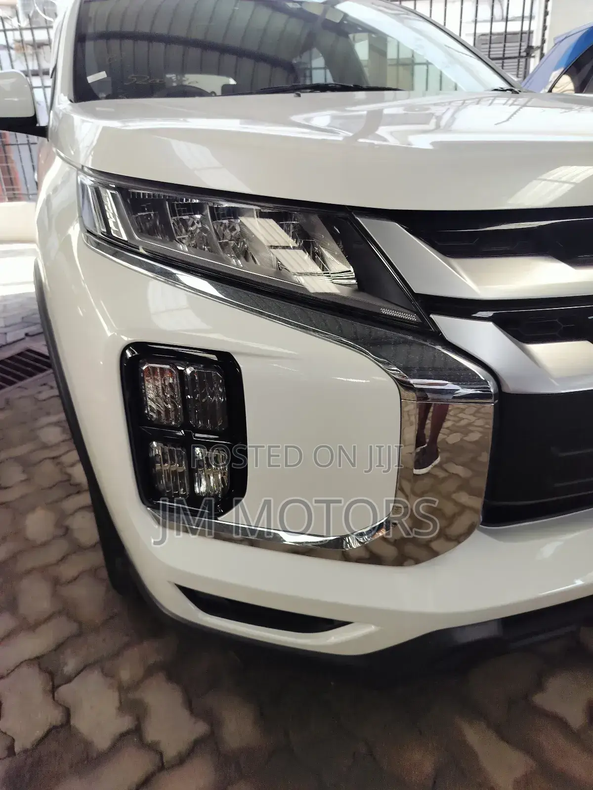 Mitsubishi RVR 2019 White