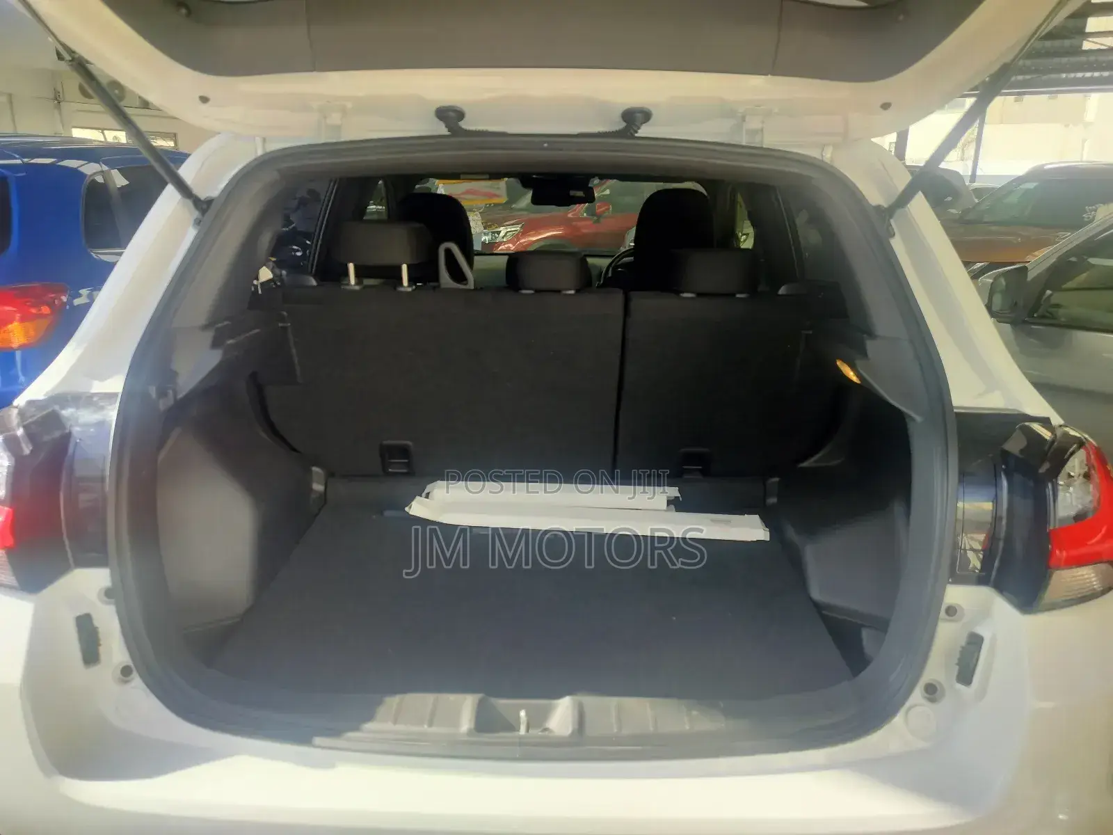 Mitsubishi RVR 2019 White