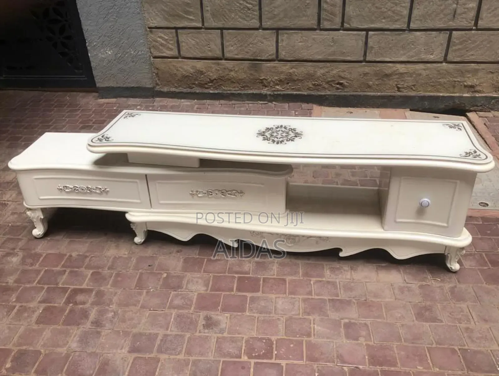 Imported Extandable T.V Stand
