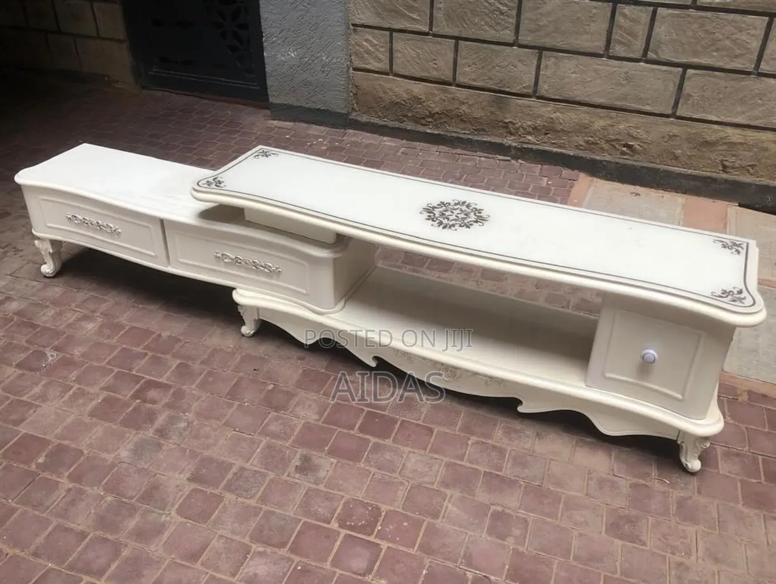 Imported Extandable T.V Stand