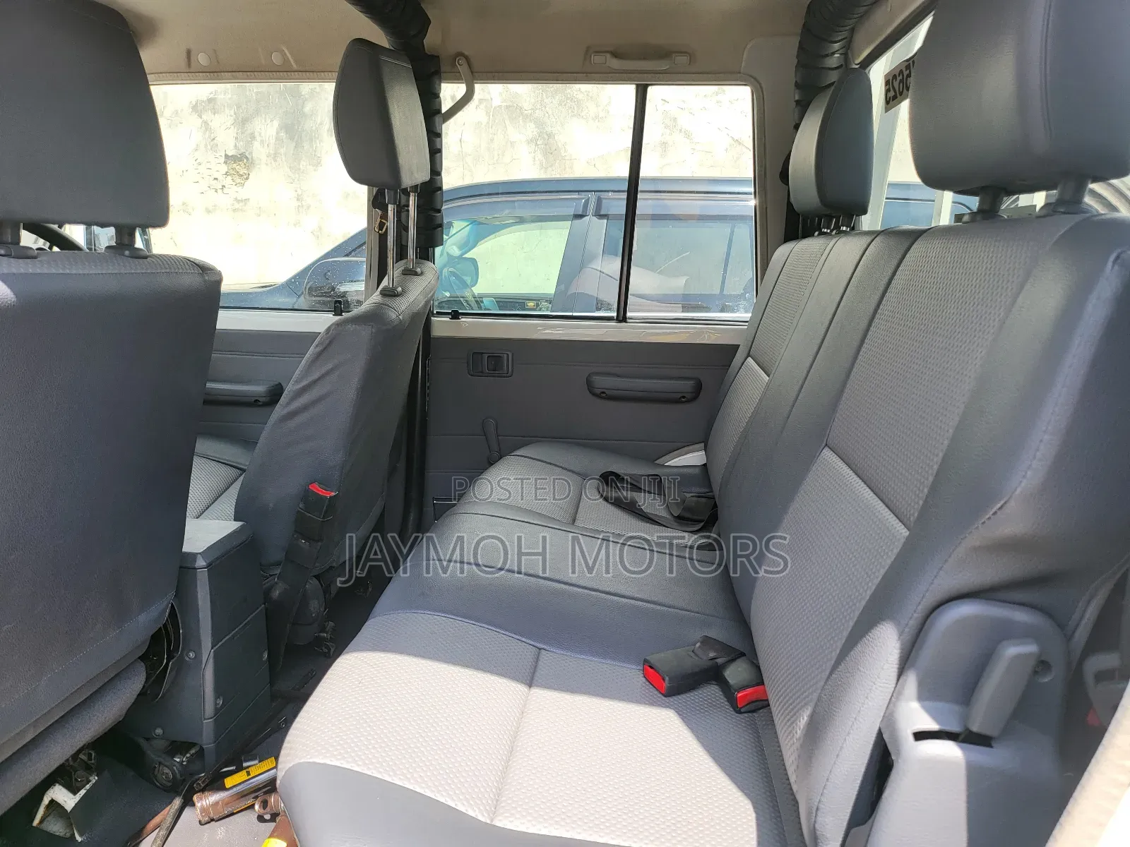 Toyota Land Cruiser 2019 White
