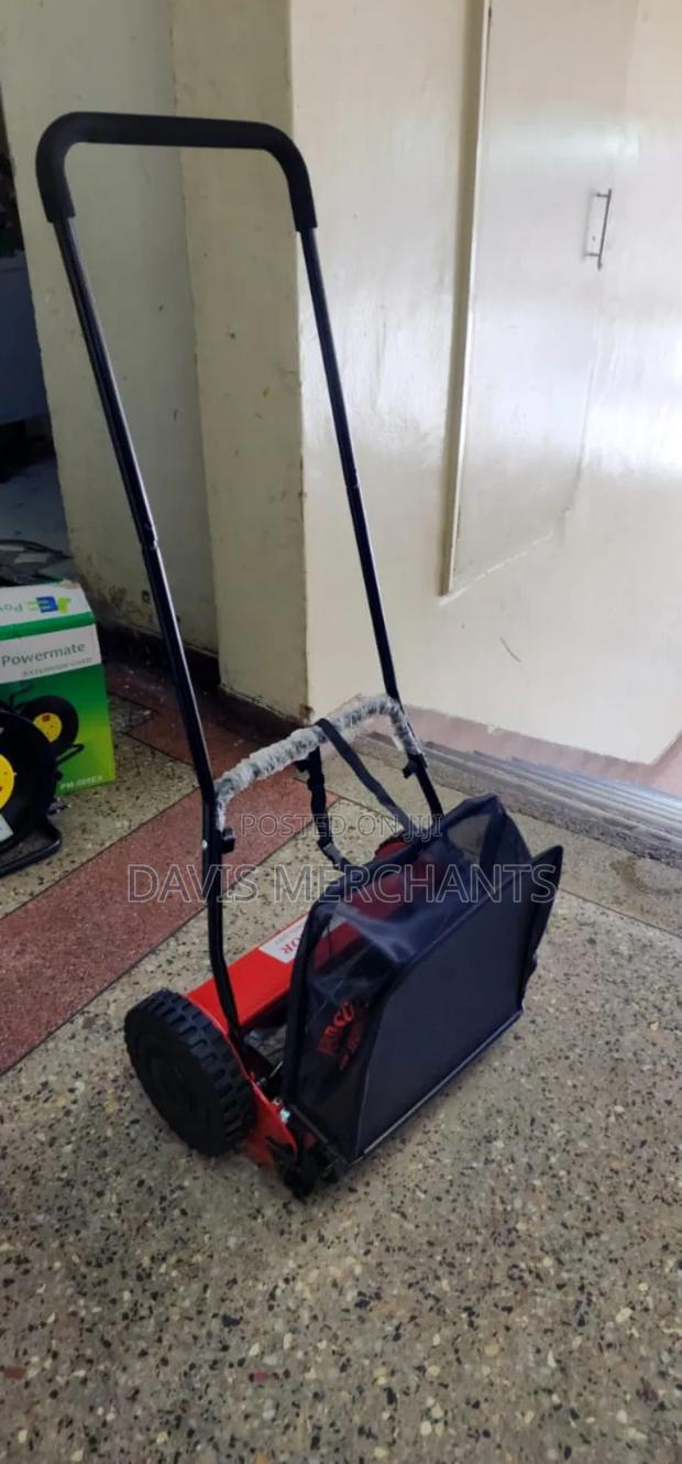 Manual Lawnmower 16" With Collector Bag - main view