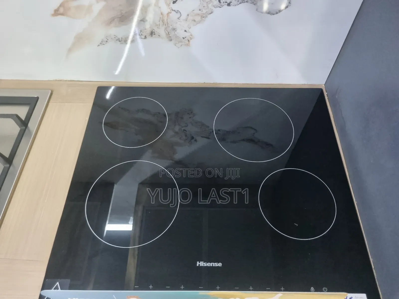 Hisense Hhu60ceec | Hob