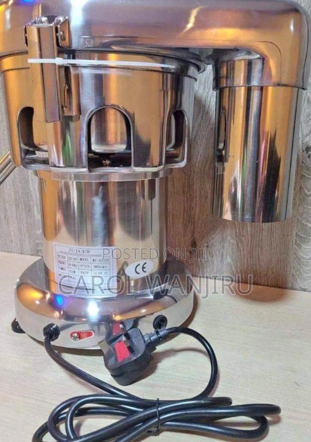 Commercial Juicer Machine/ Juice Extractor Machine/ Juicer - main view