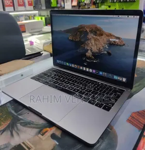 Laptop Apple MacBook Pro 2019 16GB Intel Core i7 SSD 256GB