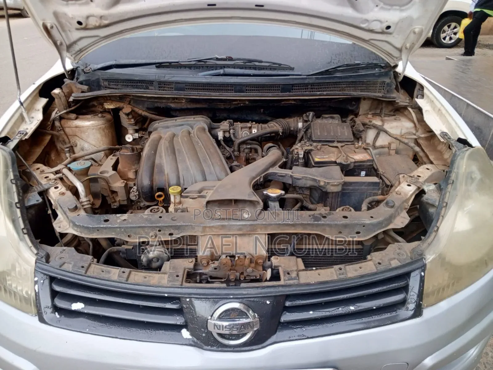 Nissan Advan 2009 White