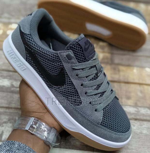 Nike SB Adversary GREY - main view
