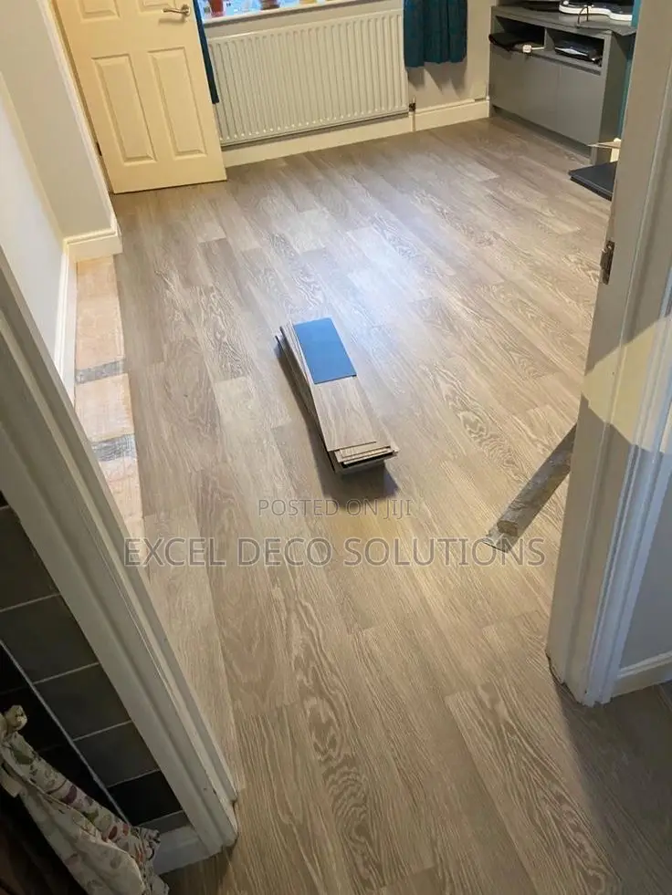 Durable LVT Floor Planks