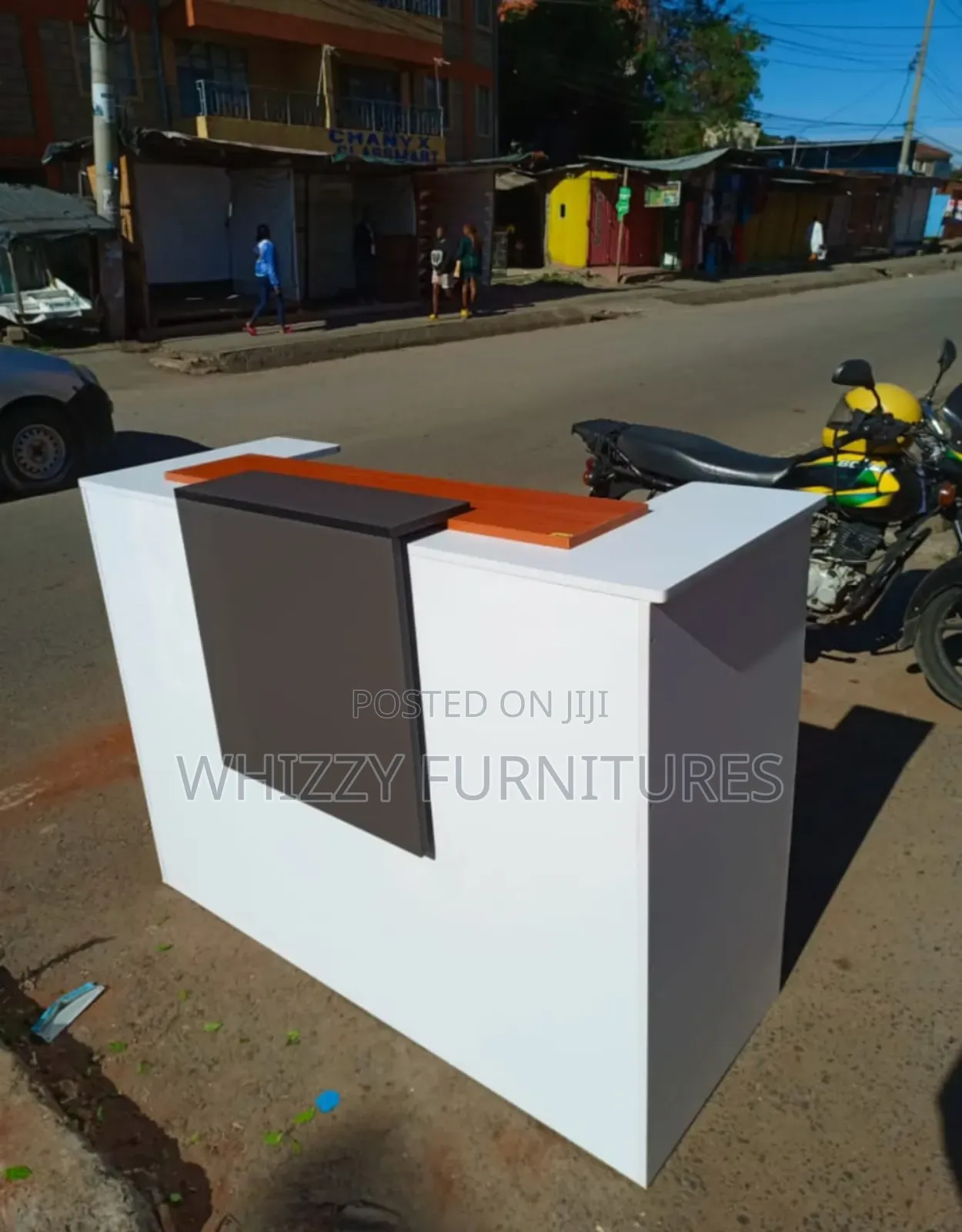 Receptionist Table