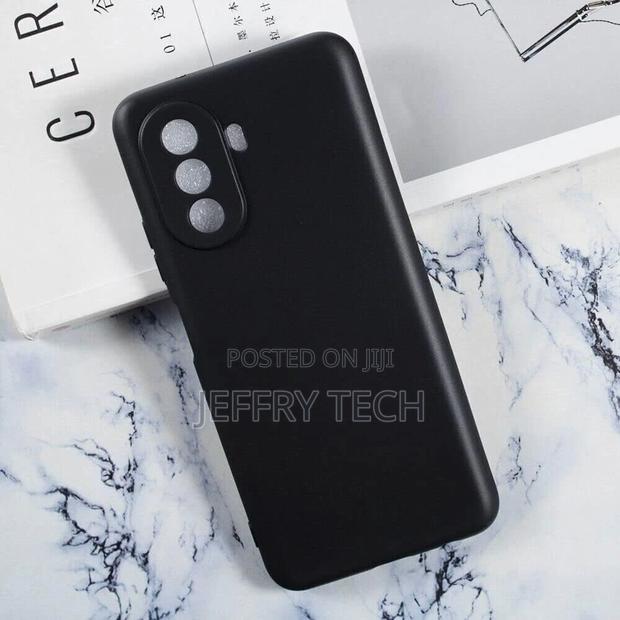 Huawei Nova Y70 / Huawei Nova Y70 Plus Soft Matte Black - thumbnail 3