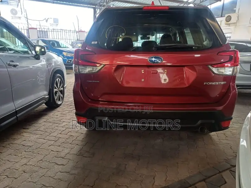 Subaru Forester Premium AWD 2019 Red