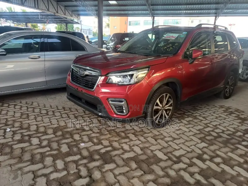 Subaru Forester Premium AWD 2019 Red