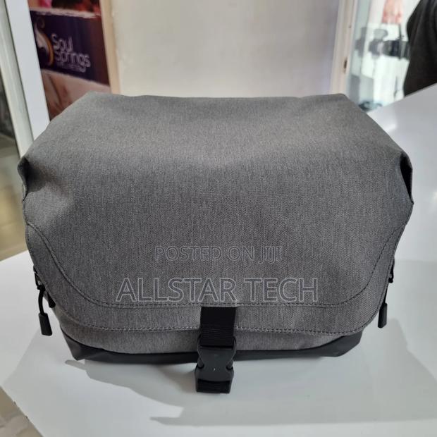 Amazon Basic Quality Bag For All DSLR Cameras