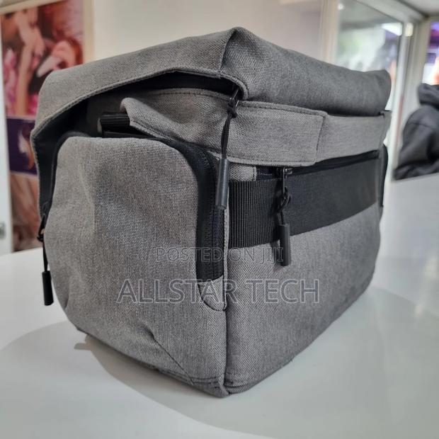 Amazon Basic Quality Bag For All DSLR Cameras - thumbnail 3