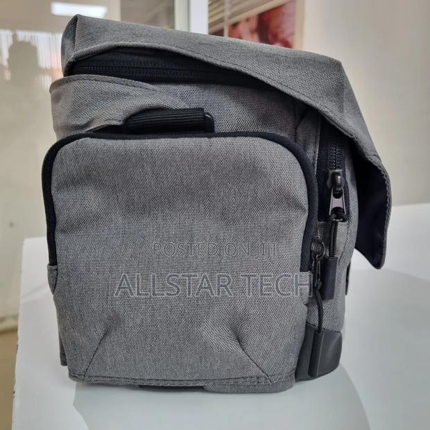 Amazon Basic Quality Bag For All DSLR Cameras - thumbnail 6
