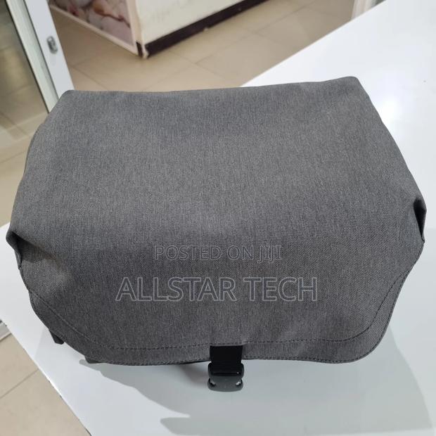 Amazon Basic Quality Bag For All DSLR Cameras - thumbnail 8