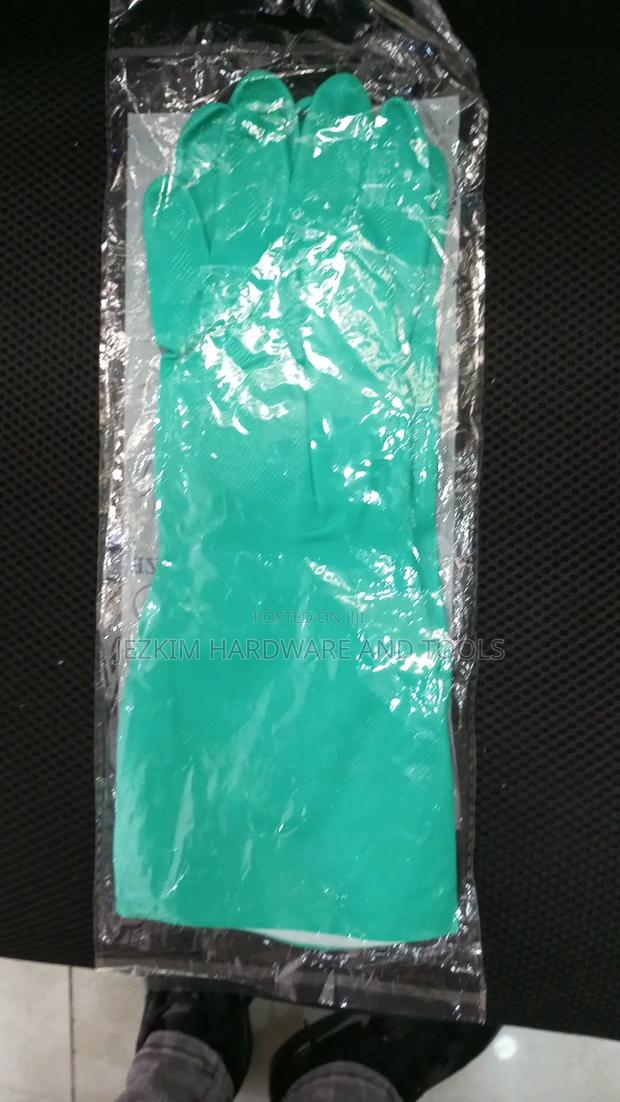 Nitrile Gloves