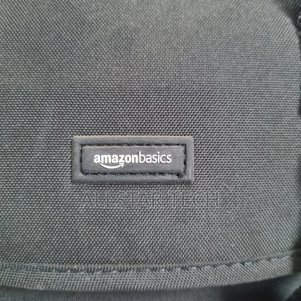 Amazon Basic Camera Bag for Heavy-Duty Cameras - thumbnail 2
