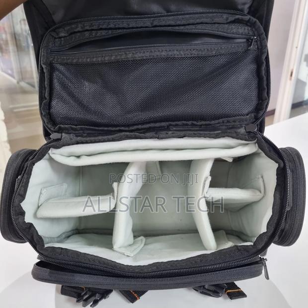 Amazon Basic Camera Bag for Heavy-Duty Cameras - thumbnail 4