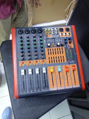 4 Channels Powered Megatron