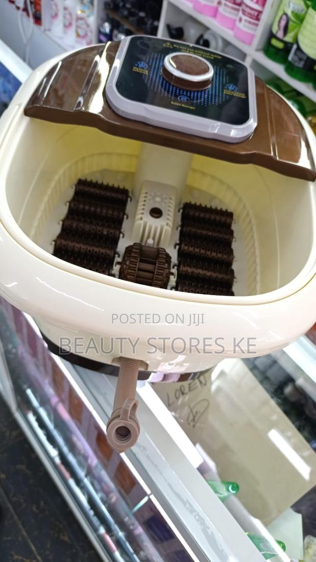 Footbath Massager Machine for Pedicure Services