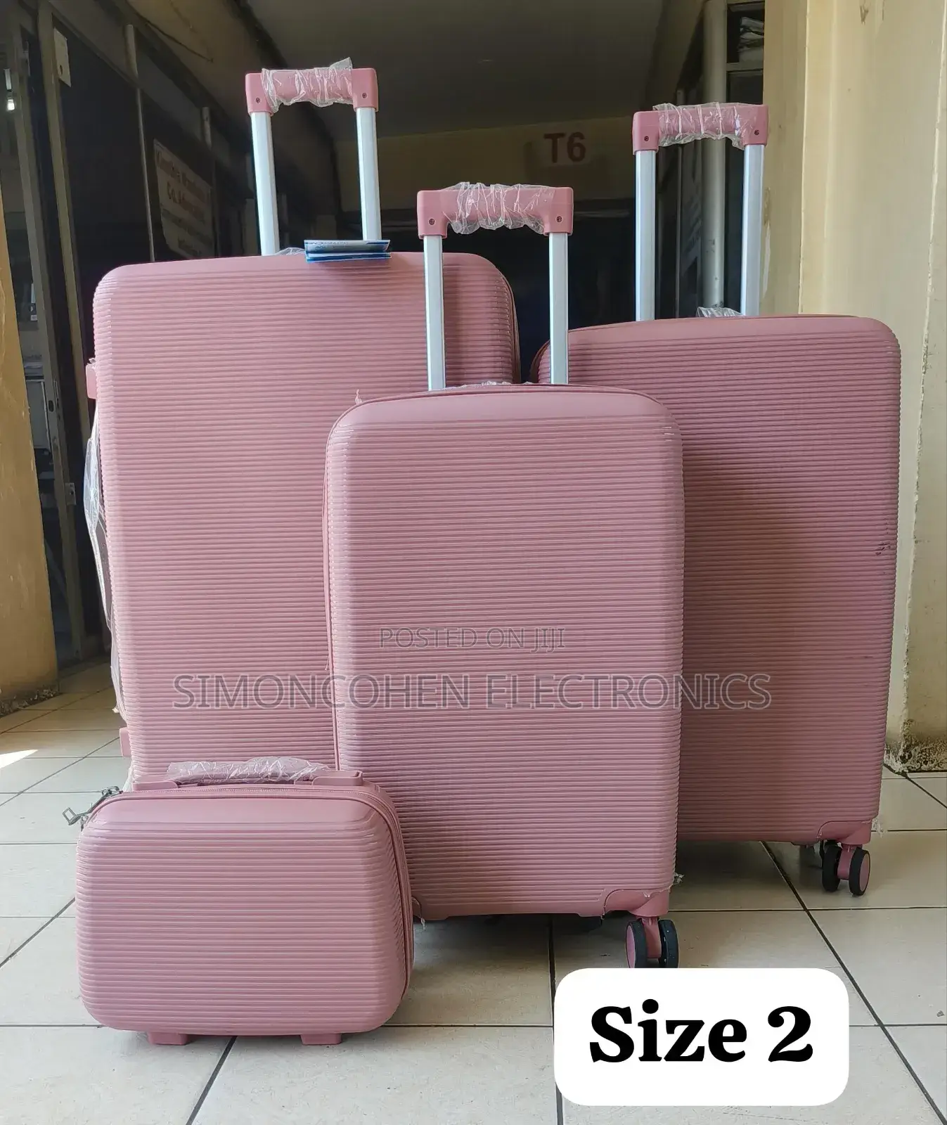 Unbreakable Suitcase With Double Zip Size 2
