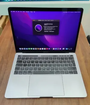 Laptop Apple MacBook Pro 2018 16GB Intel Core i7 SSD 256GB