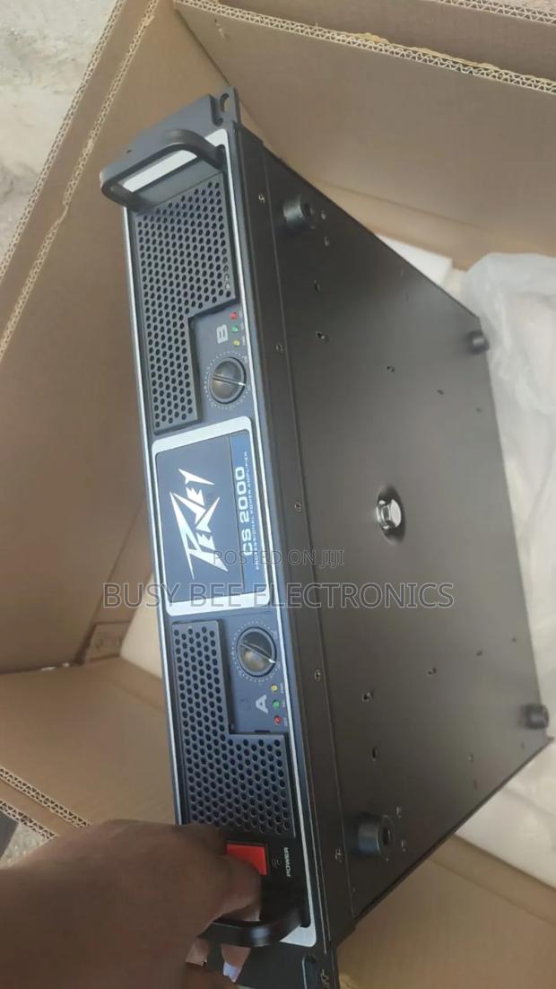Peavey Cs2000 Power Amplifier