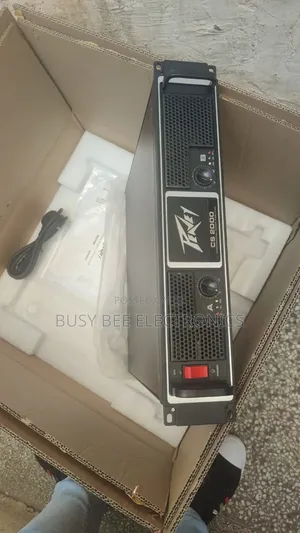 Peavey Cs2000 Power Amplifier