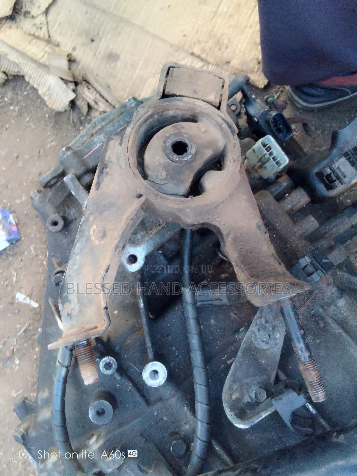 Gearbox and Engine Mounting Different Cars
