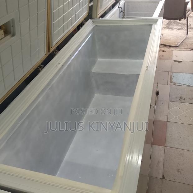 Large Two Doors Chest Freezer - thumbnail 3