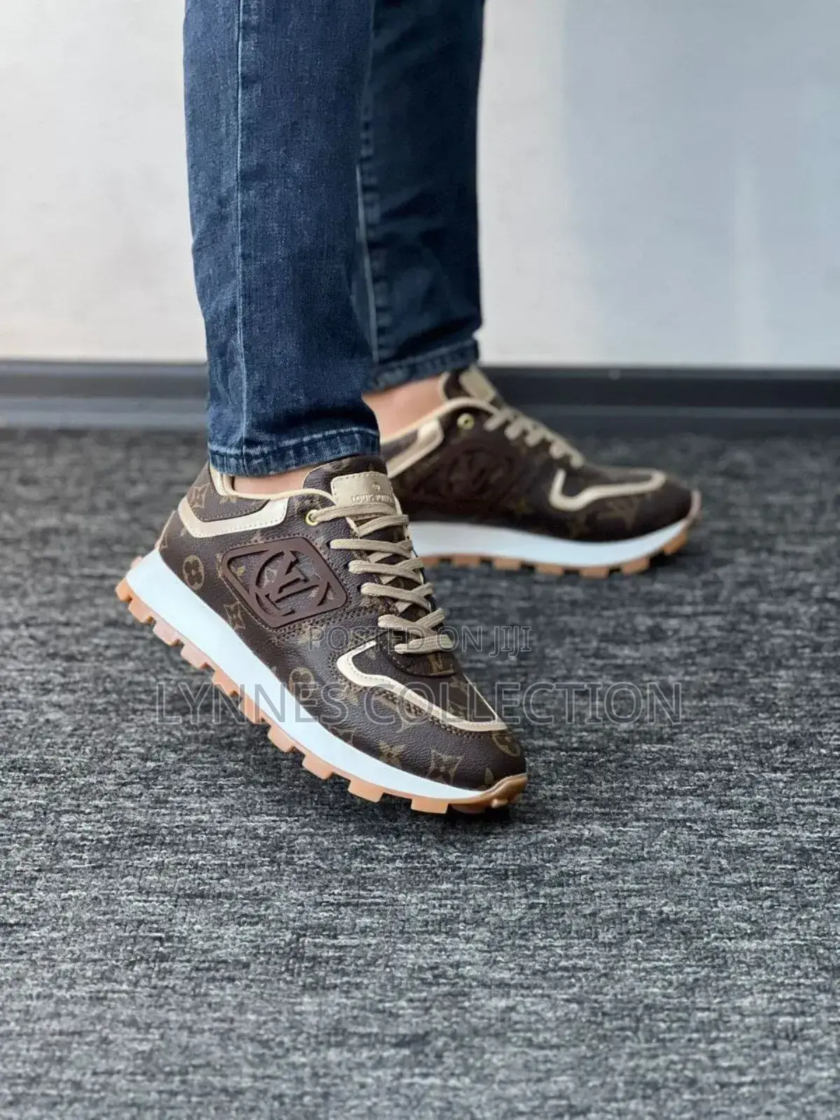 Lv Sneakers