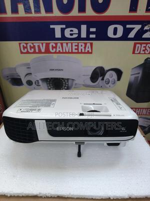 Epson Eb-x51 Projector - main view