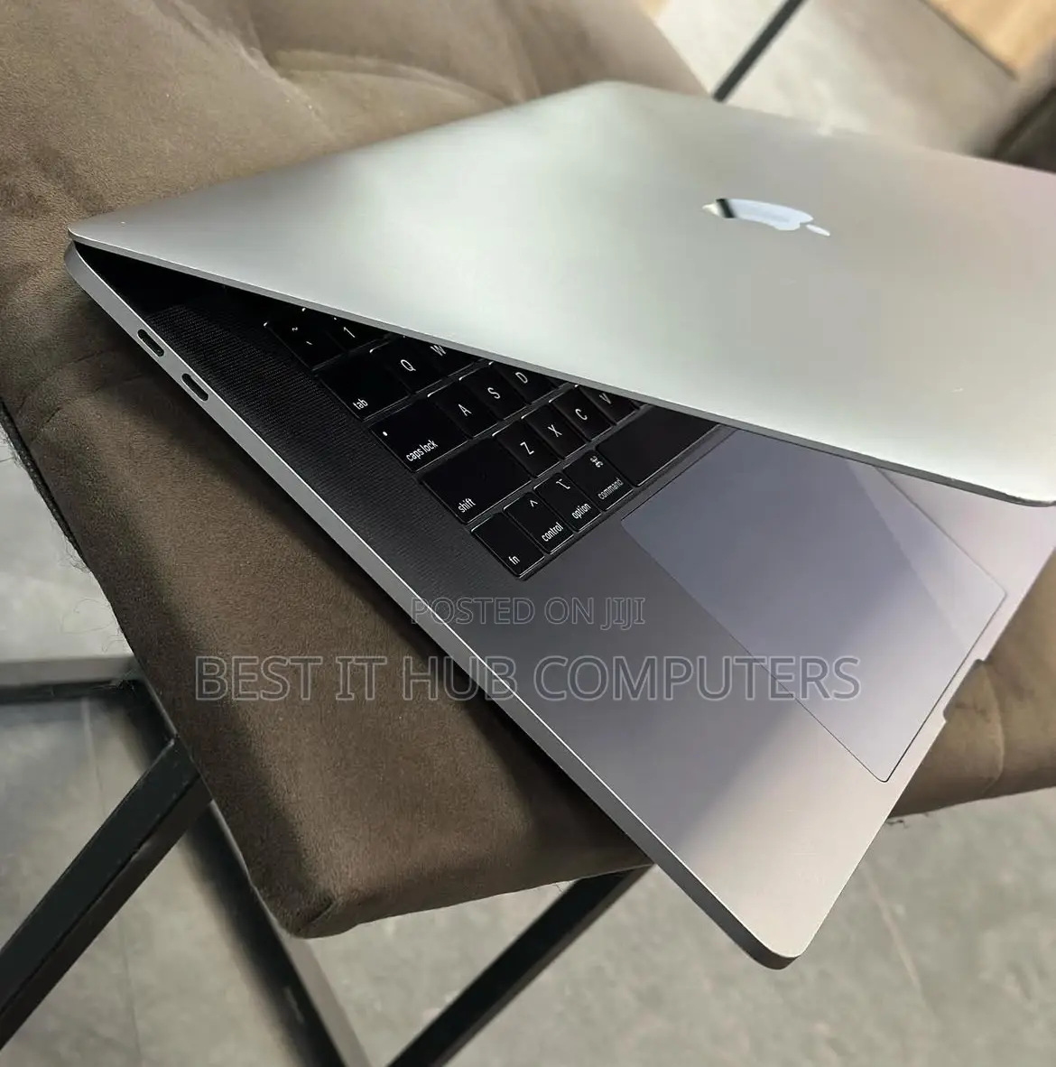 Laptop Apple MacBook Pro 2019 16GB Intel Core i7 SSD 256GB