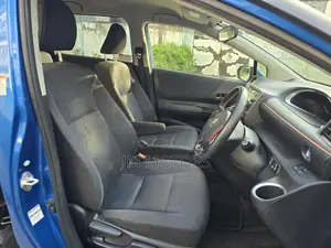 Toyota Sienta 2017 Blue