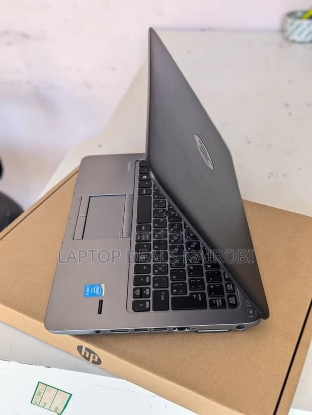 Laptop HP EliteBook 820 G1 8GB Intel Core I5 HDD 500GB