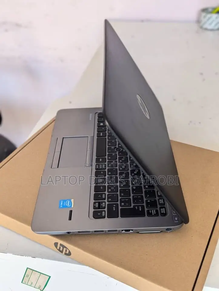 Laptop HP EliteBook 820 G1 8GB Intel Core I5 HDD 500GB