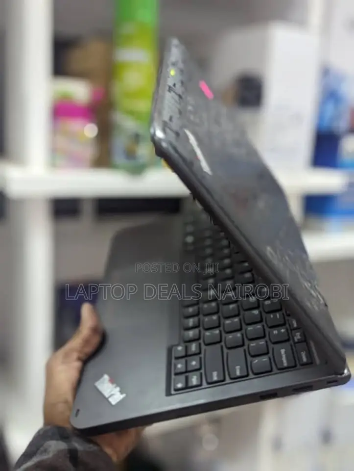 Laptop Lenovo Yoga 11e 4GB Intel Celeron SSD 128GB