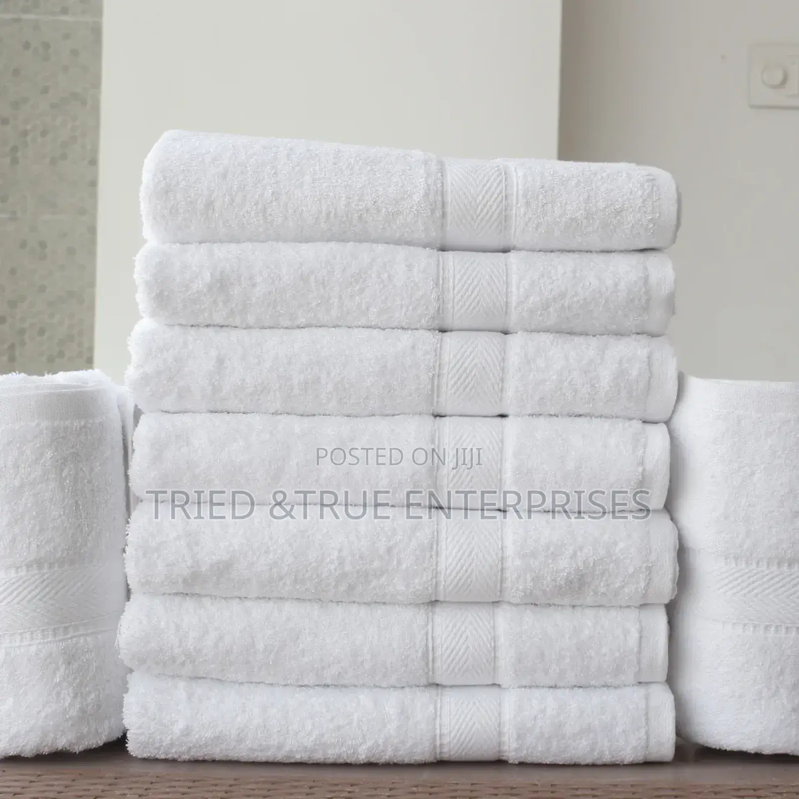 Beautiful Size 90 by 150 White Cotton Towels Tf3km