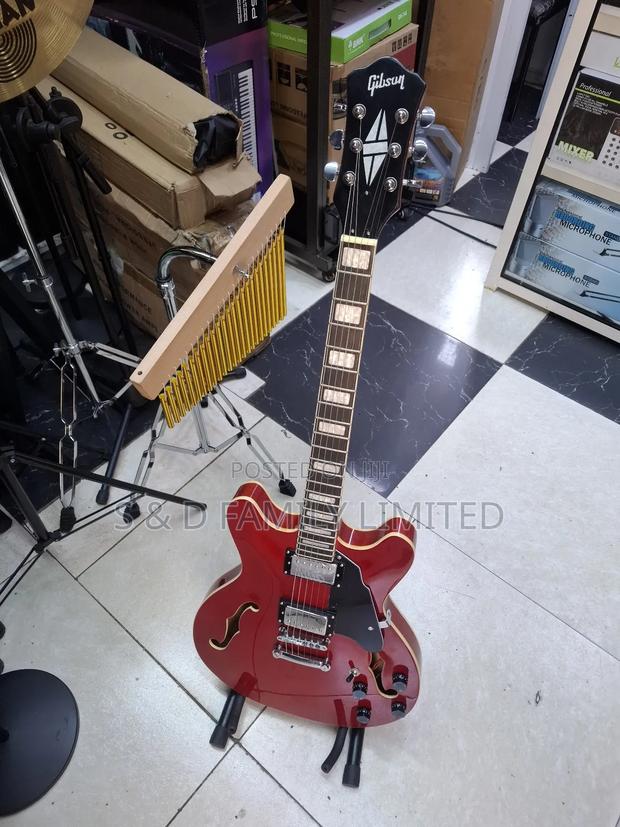 335 Semi Hollow Electric Guitar - main view